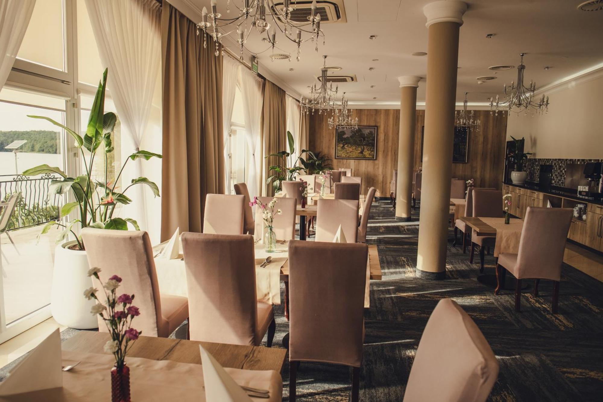 Hotel Woinski Spa Lubniewice Extérieur photo
