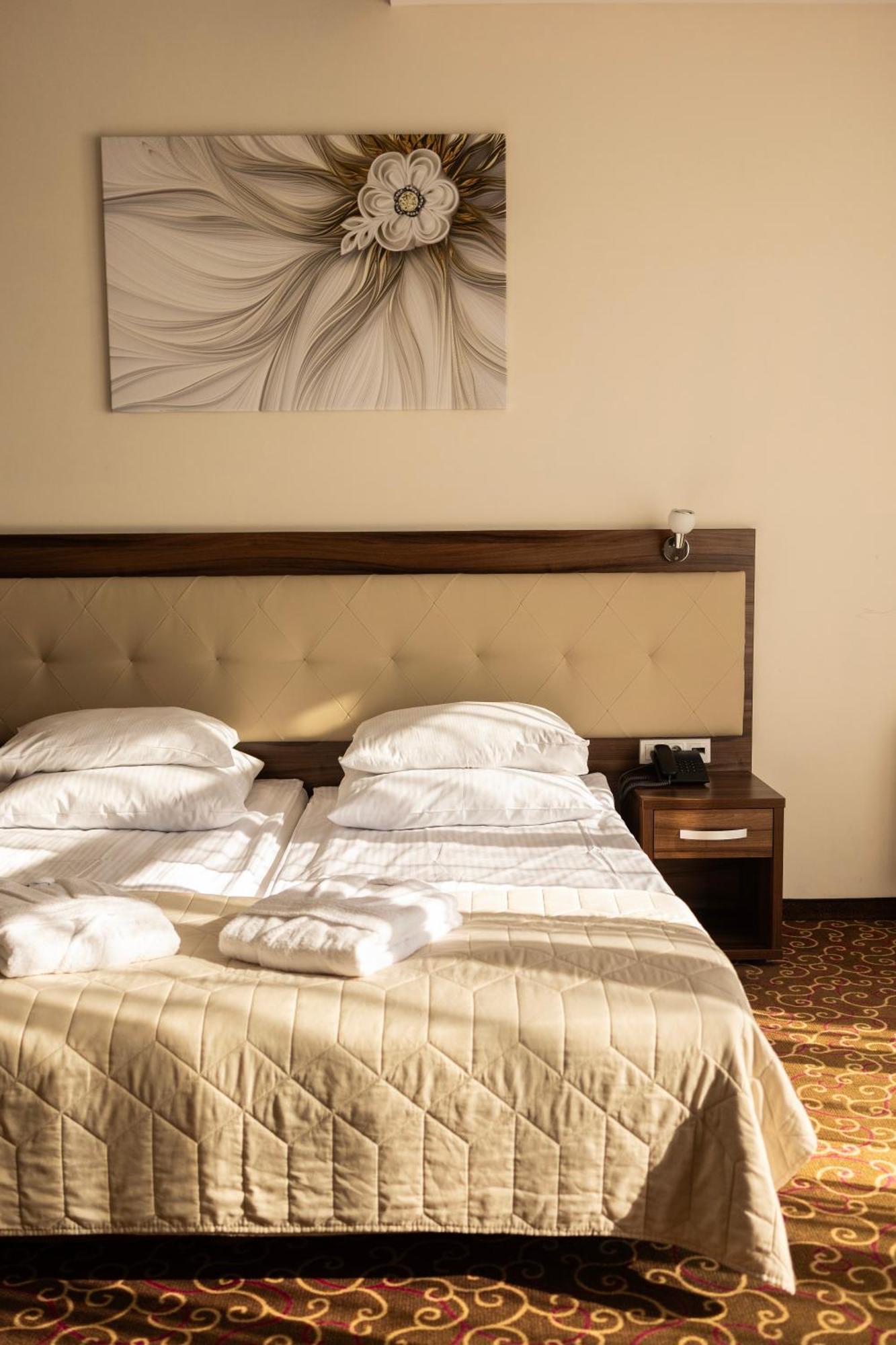 Hotel Woinski Spa Lubniewice Extérieur photo